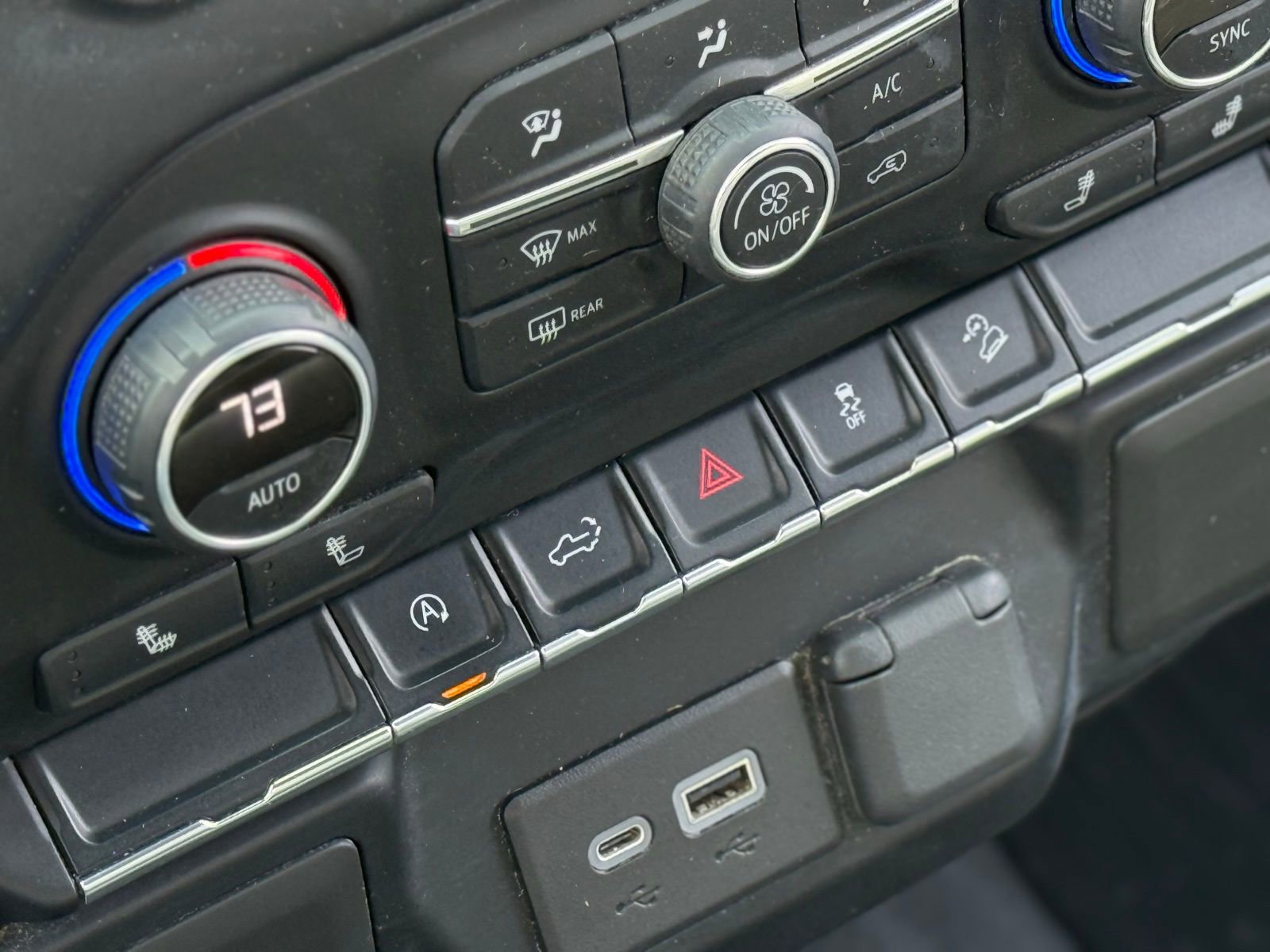 Used 2021 Chevrolet Silverado 1500 LT w/ Z71 Off-Road Package image 13