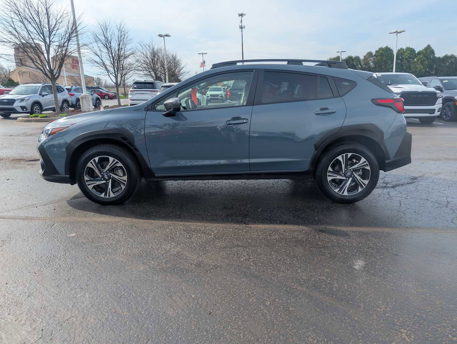 Certified 2025 Subaru Crosstrek 2.0i Premium image 4