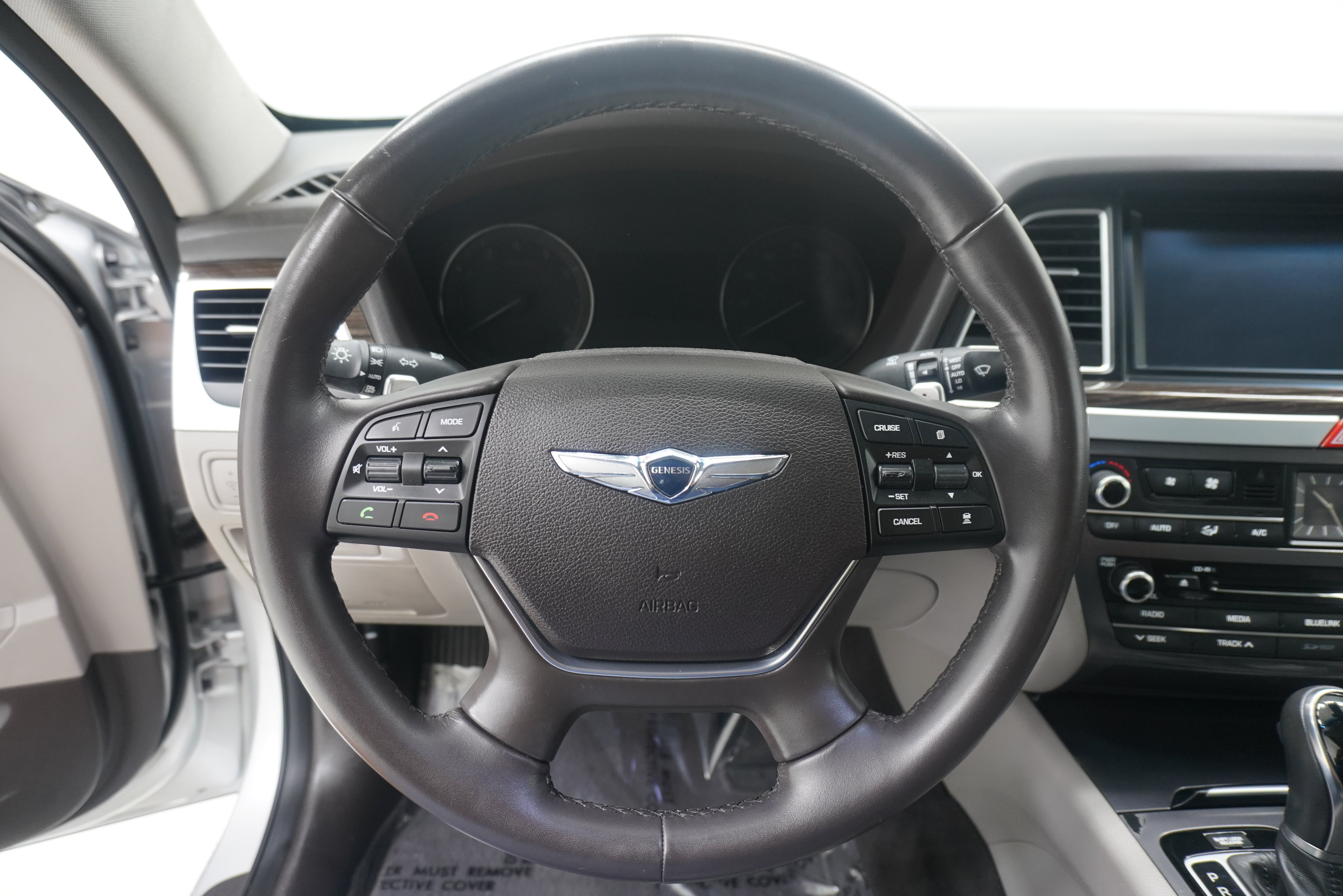 Used 2017 Genesis G80 3.8 RWD image 16