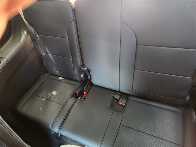 Used 2025 Chevrolet Traverse Z71 w/ Enhanced Driving Package AWD/4WD image 32