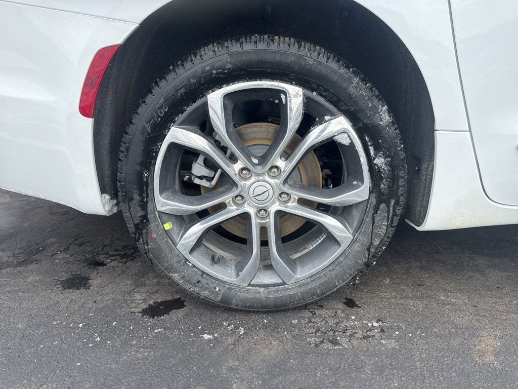 New 2026 Chrysler Pacifica Pinnacle image 61