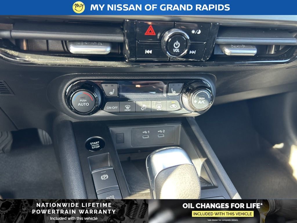New 2026 Nissan Kicks SV w/ Charging Package image 18