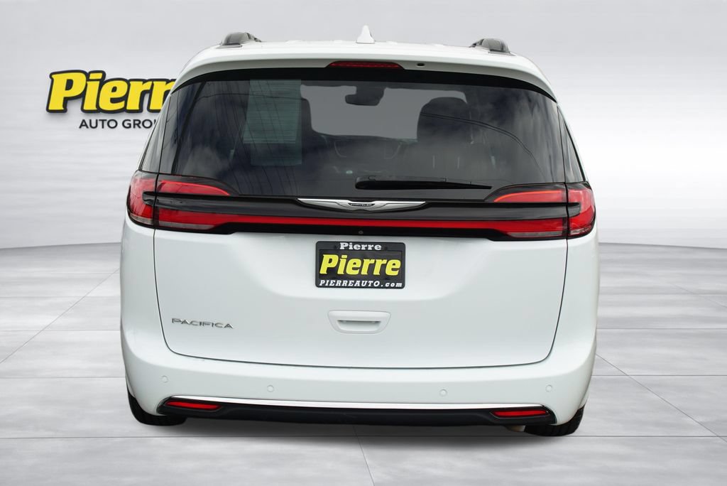 Used 2022 Chrysler Pacifica Touring-L FWD image 6