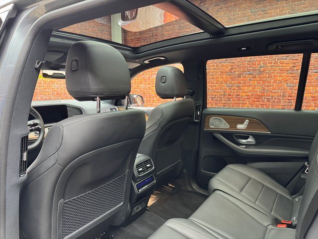 Used 2025 Mercedes-Benz GLS 450 4MATIC image 25