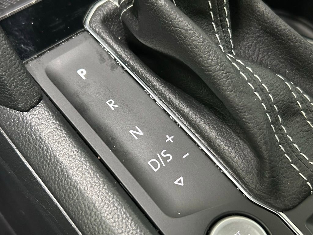 Used 2022 Volkswagen Atlas Cross Sport SE w/ Black Wheel Package image 52