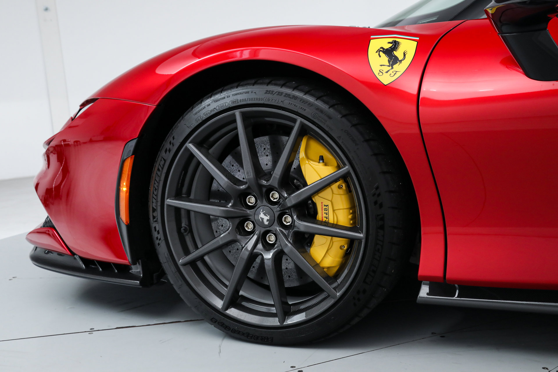 Used 2025 Ferrari SF90 Spider image 17