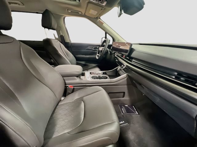 New 2027 Kia Carnival SX w/ Dark Edition Package FWD image 31