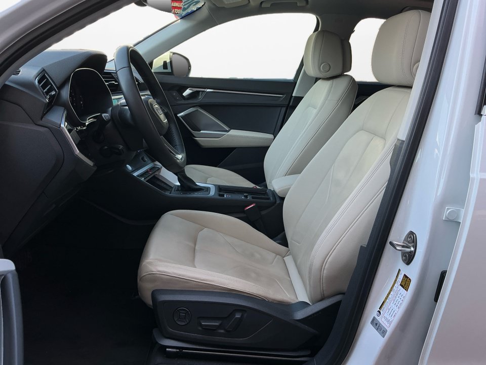 Used 2020 Audi Q3 2.0T Premium Plus w/ Premium Plus Package AWD/4WD image 11