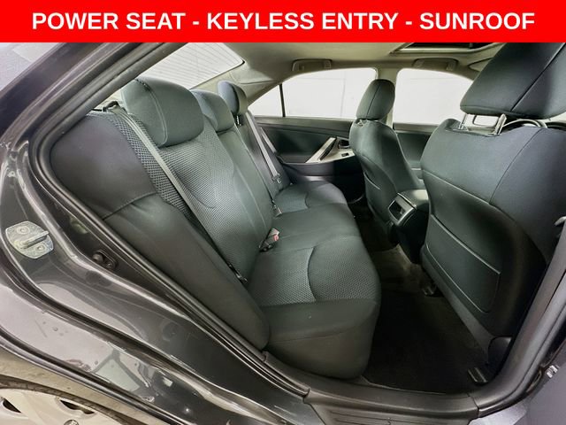 Used 2011 Toyota Camry SE image 26