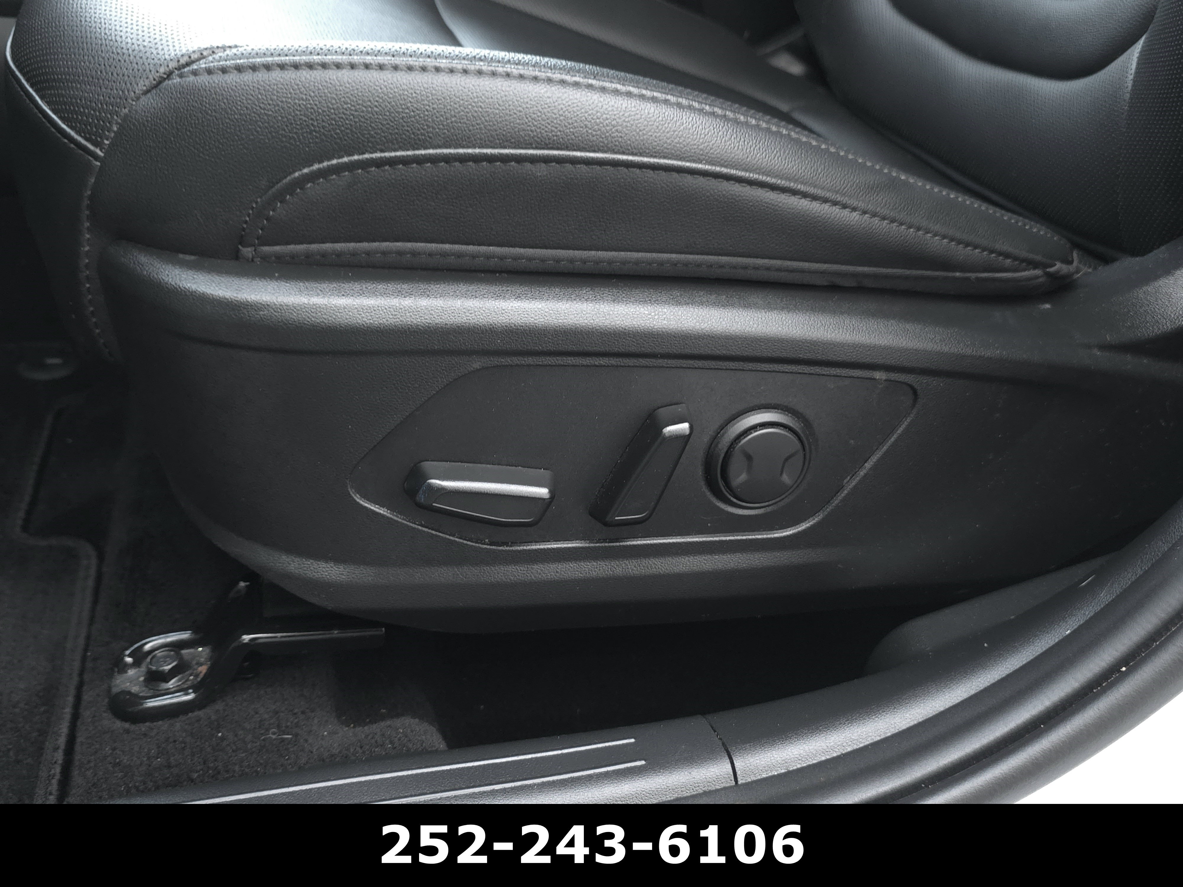 Used 2023 Hyundai Tucson SEL w/ Convenience Package FWD image 11