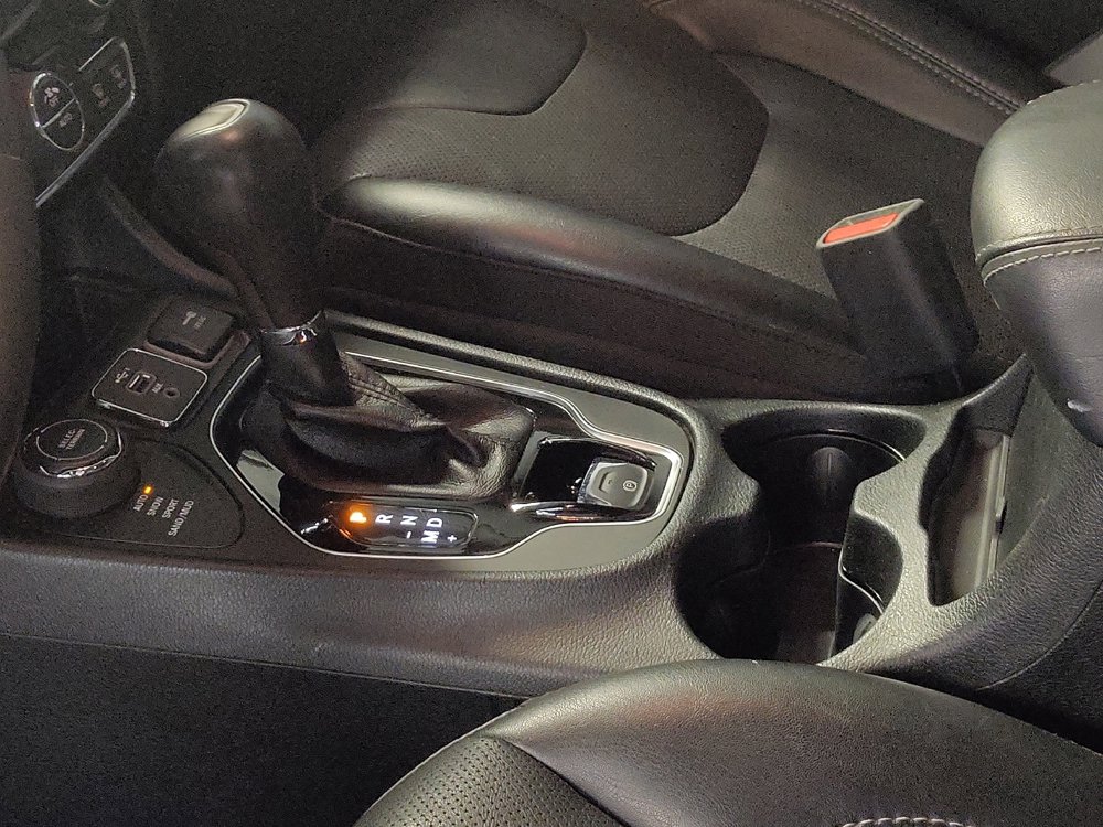 Used 2023 Jeep Cherokee Altitude Lux image 26