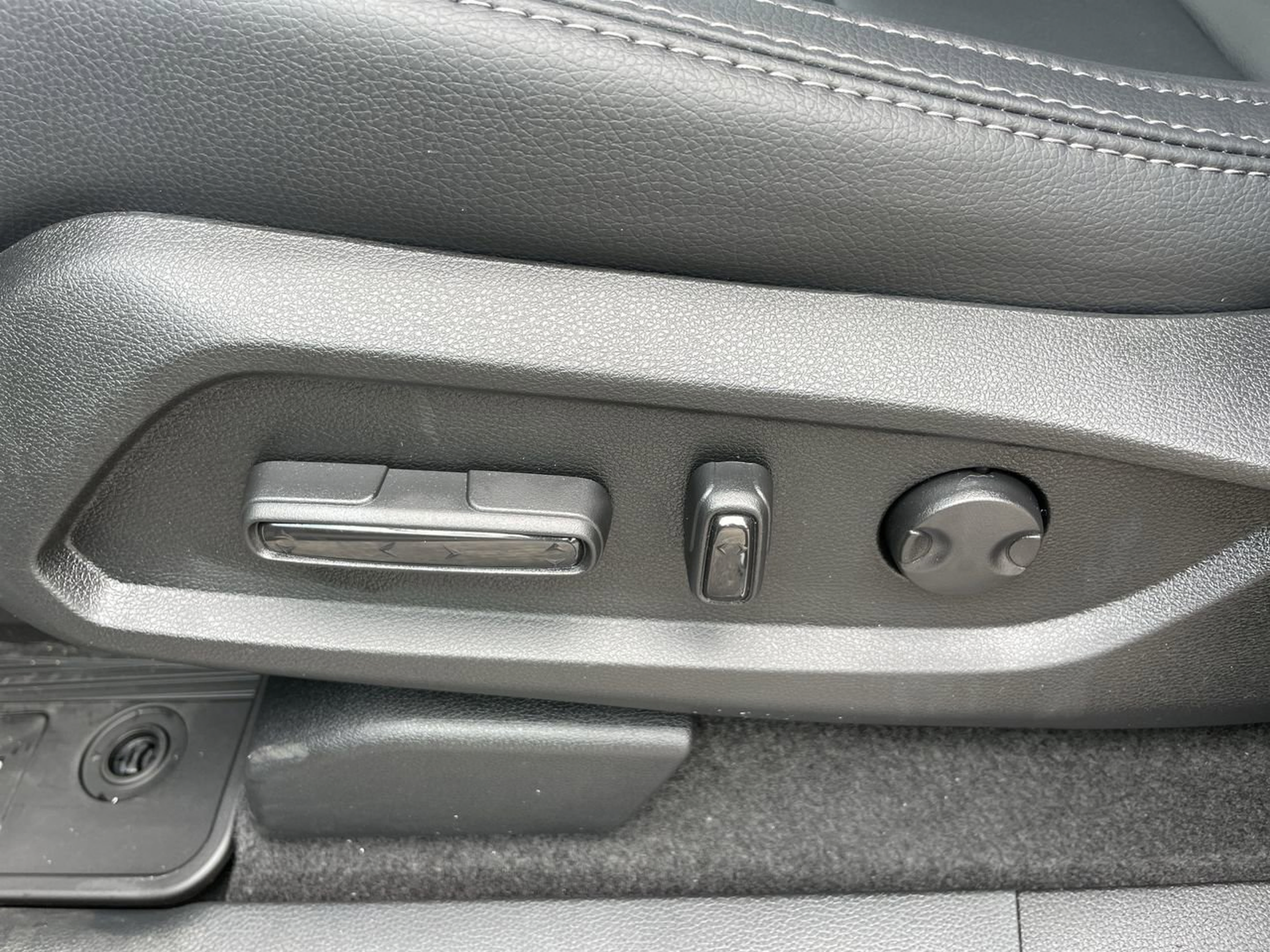 Certified 2025 Honda Pilot EX-L image 15