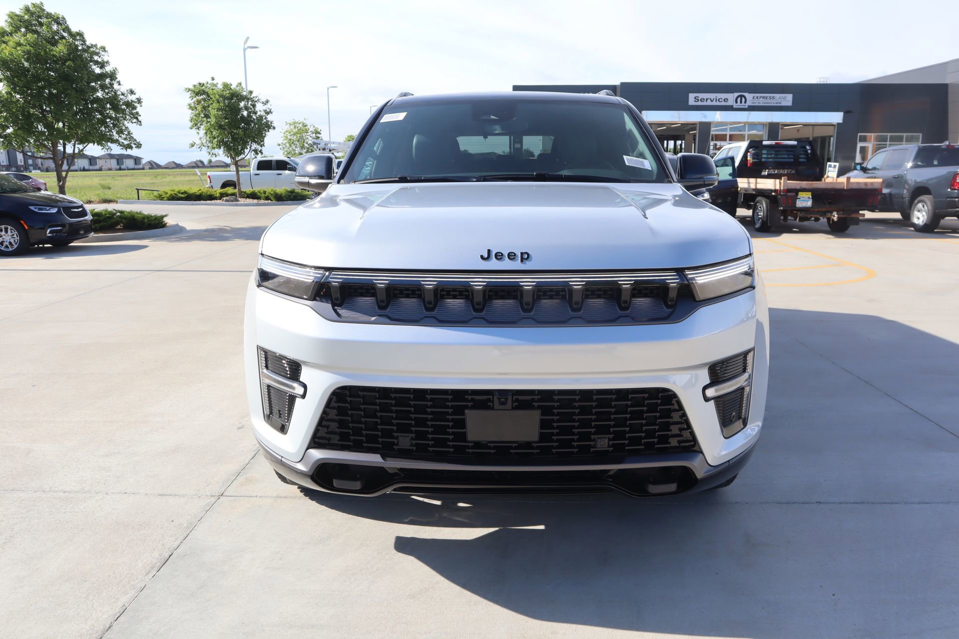 New 2026 Jeep Grand Wagoneer 4WD image 10