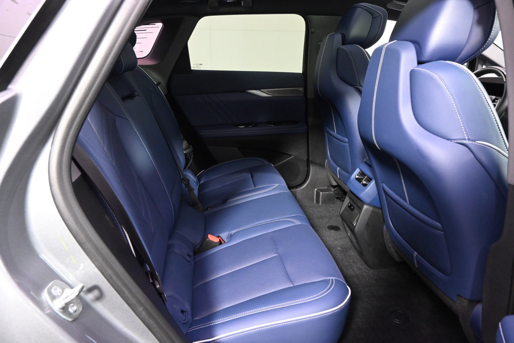 New 2026 Cadillac Optiq Luxury 2 w/ LPO, Floor Liner Package AWD/4WD image 18
