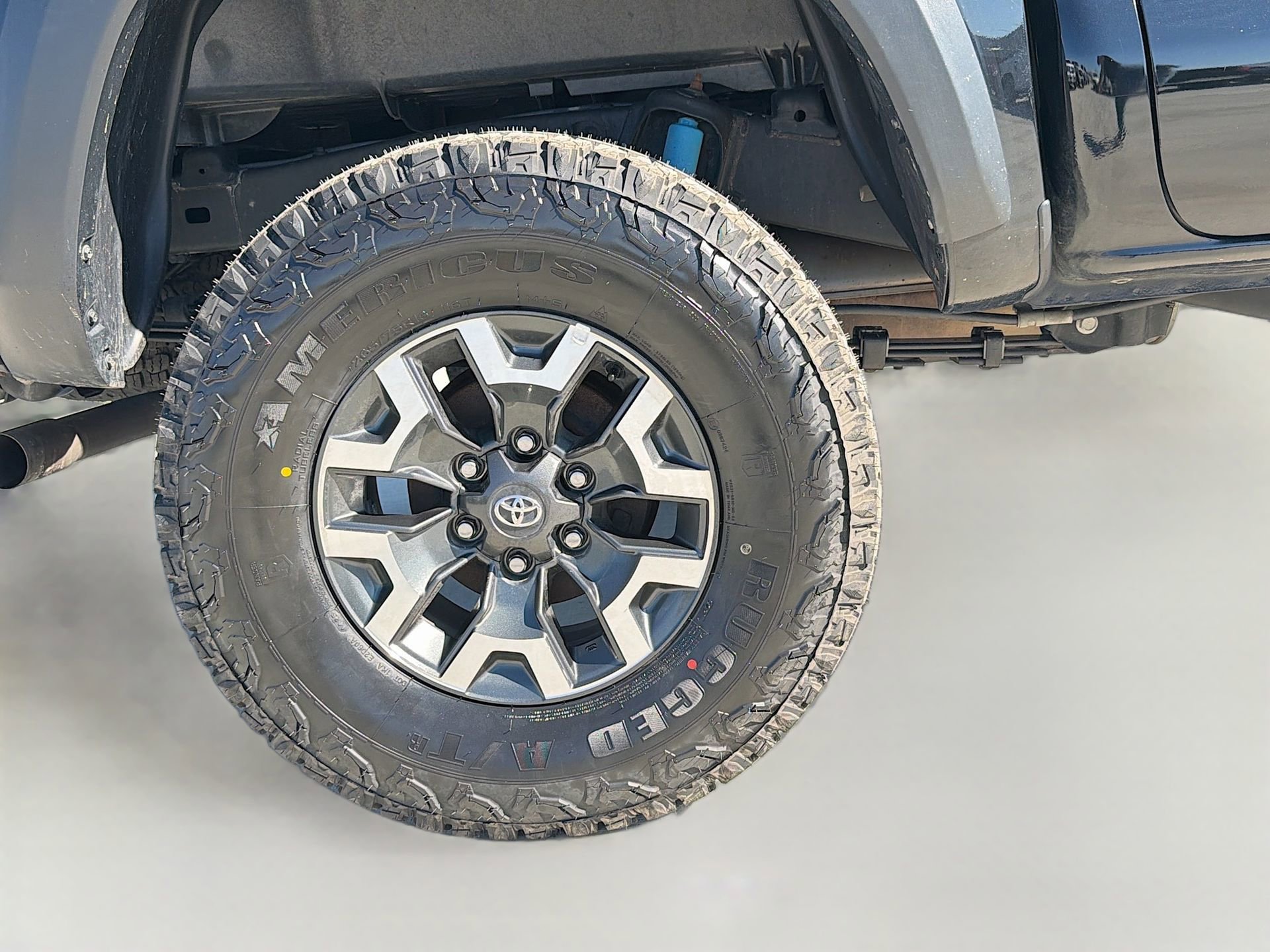 Used 2023 Toyota Tacoma TRD Off-Road w/ Technology Package image 30