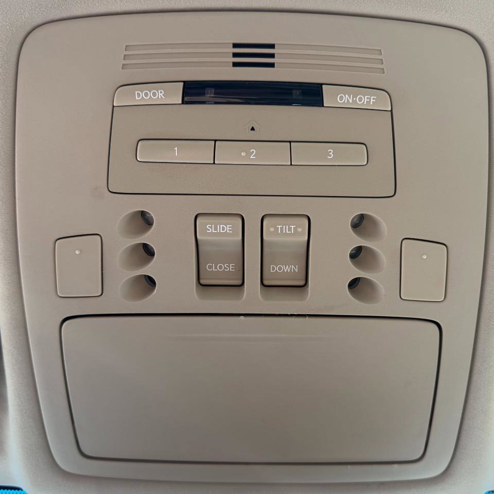 Used 2007 Lexus ES 350 w/ Luxury Pkg & Navigation FWD image 18