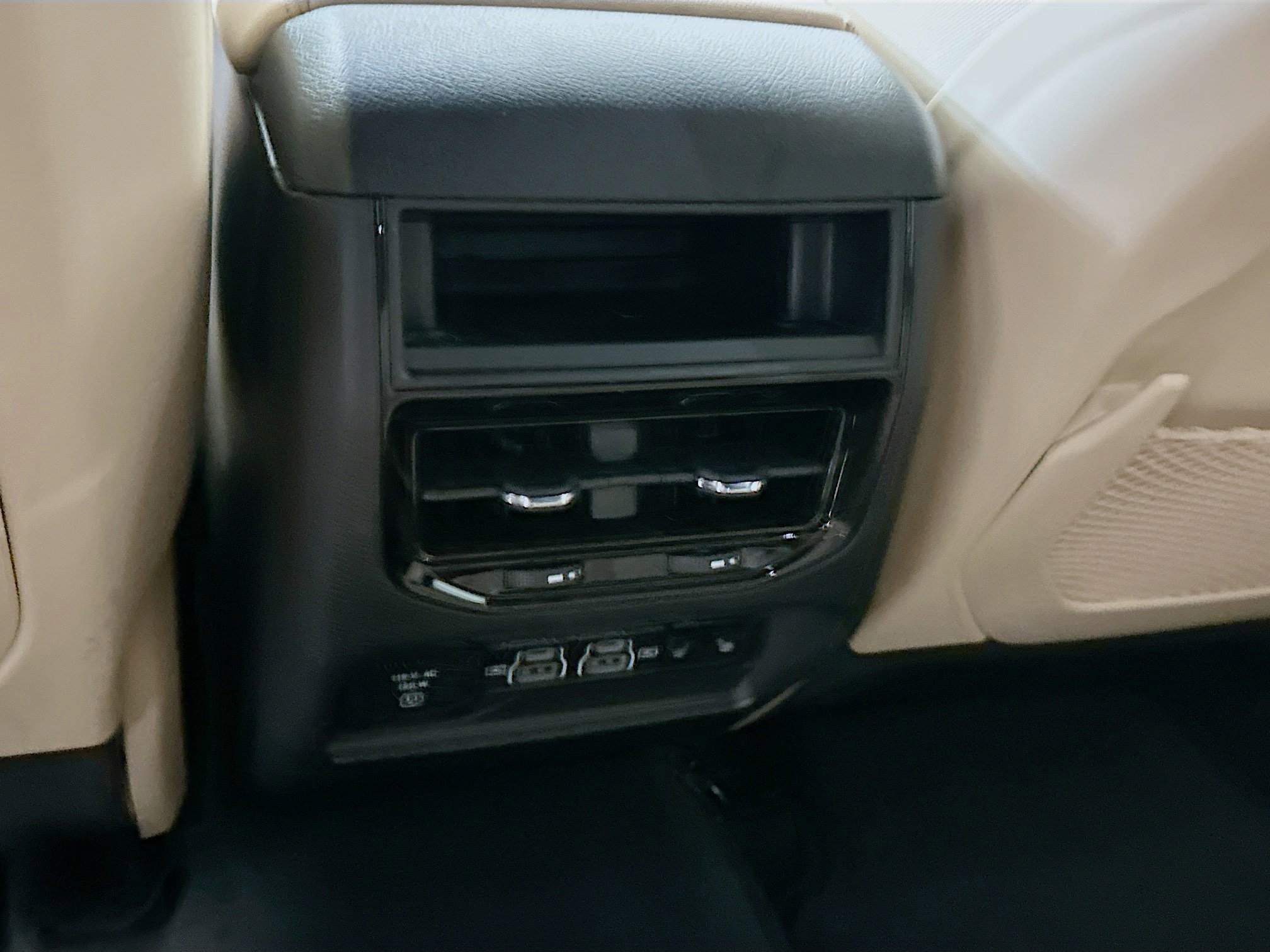 Used 2023 Jeep Grand Cherokee 4WD 4xe image 29