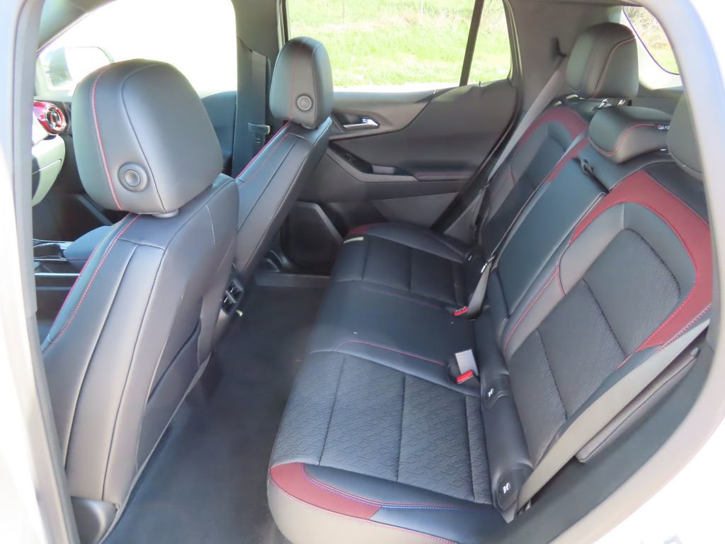 New 2026 Chevrolet Equinox RS w/ Convenience Package III AWD/4WD image 23