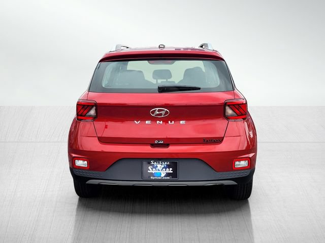 New 2025 Hyundai Venue SEL FWD image 7