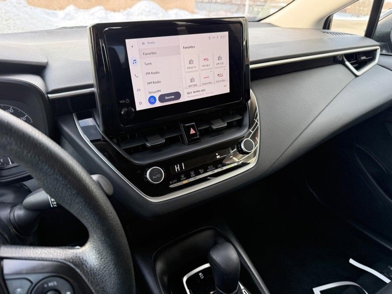 Used 2024 Toyota Corolla LE image 25