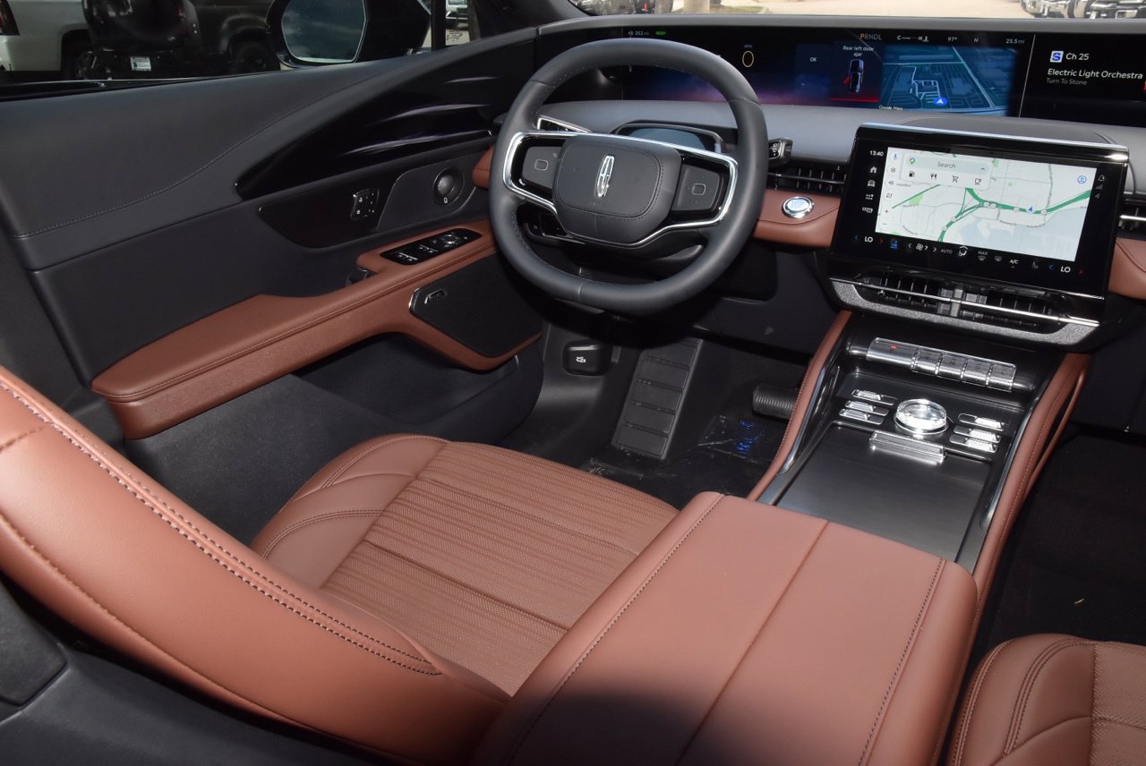 New 2026 Lincoln Nautilus Reserve AWD/4WD image 15