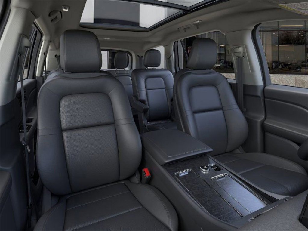 New 2026 Lincoln Aviator AWD w/ Jet Appearance Package image 10