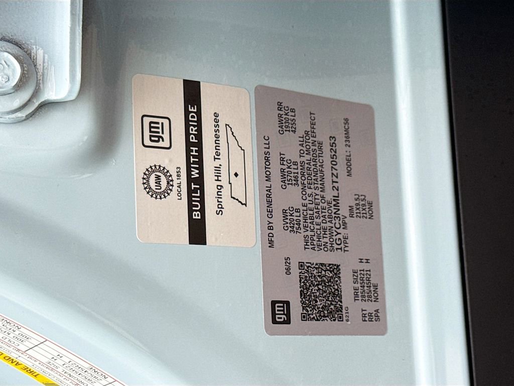 New 2026 Cadillac Vistiq Sport w/ LPO, Floor Liner Package image 34