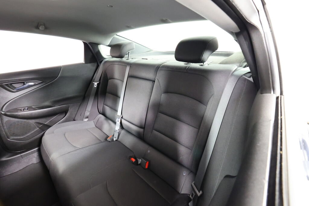 Used 2019 Chevrolet Malibu LT FWD image 15
