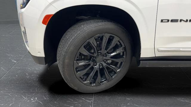 Used 2024 GMC Yukon XL Denali w/ Denali Reserve Package image 40