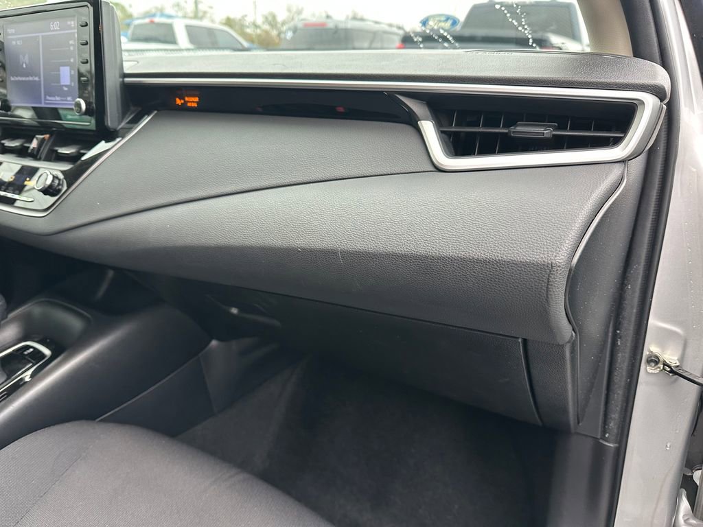 Used 2022 Toyota Corolla LE image 34