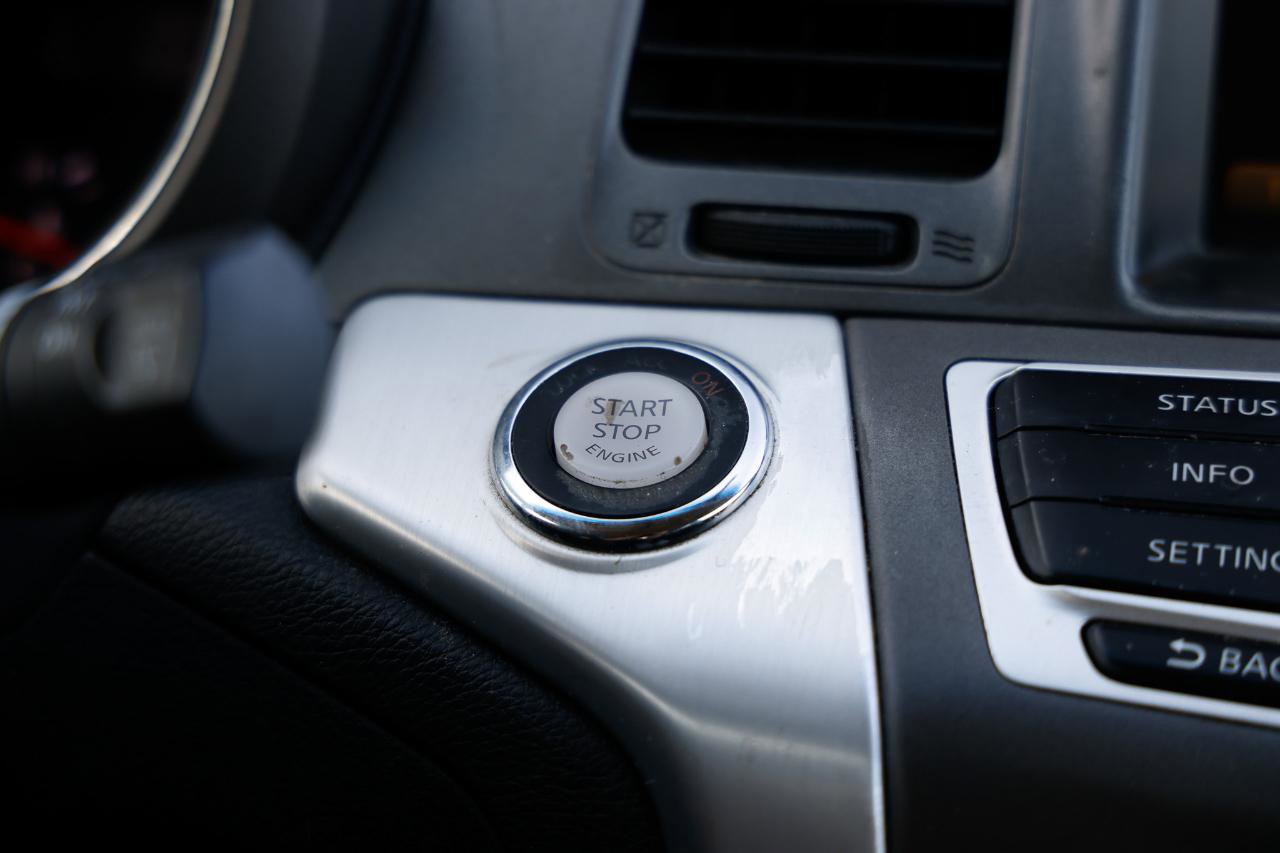 Used 2012 Nissan Murano SV image 30