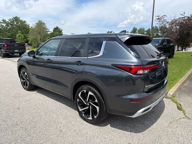 Used 2024 Mitsubishi Outlander SE Black Edition AWD/4WD image 7