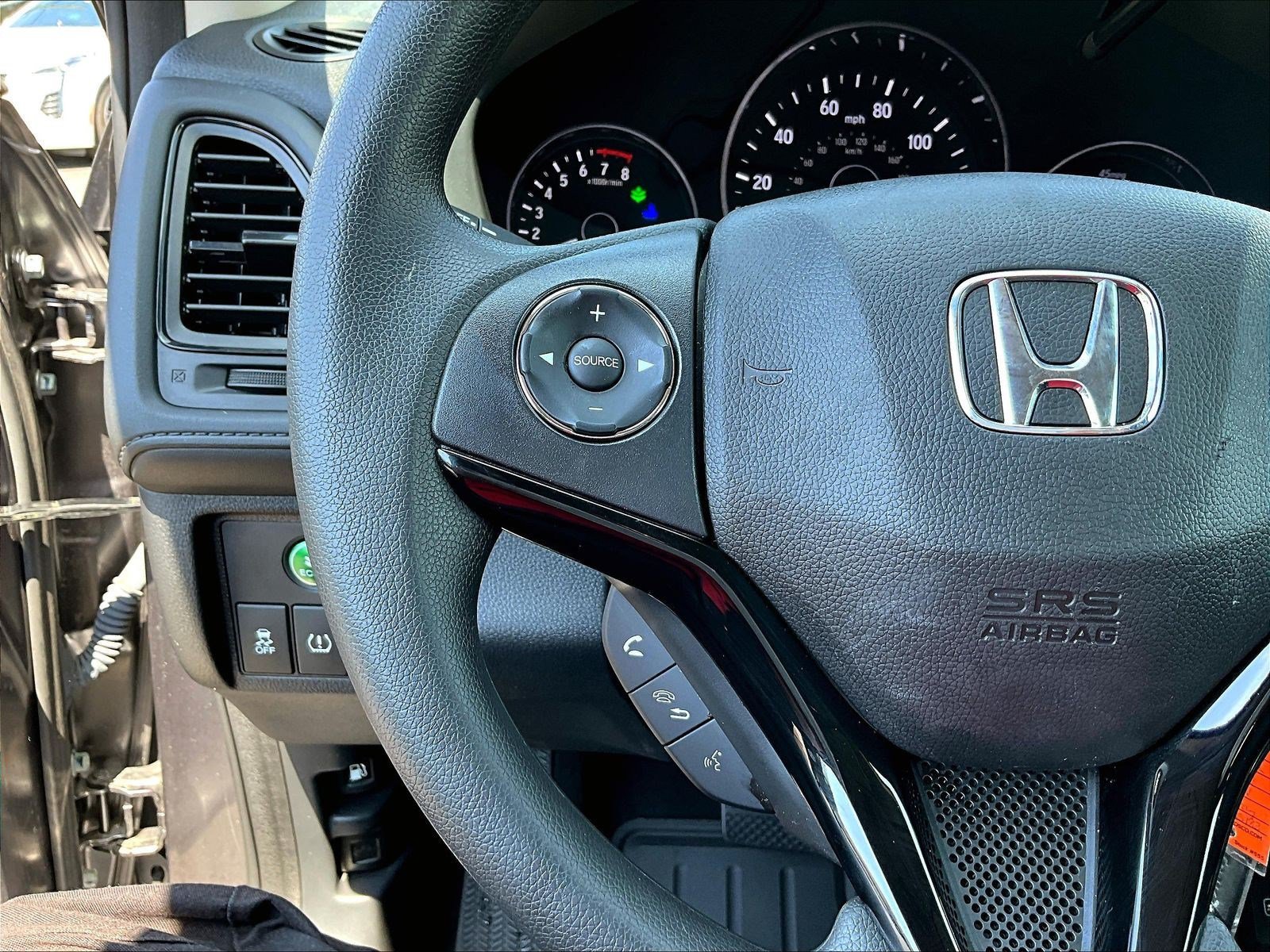 Used 2021 Honda HR-V LX image 11