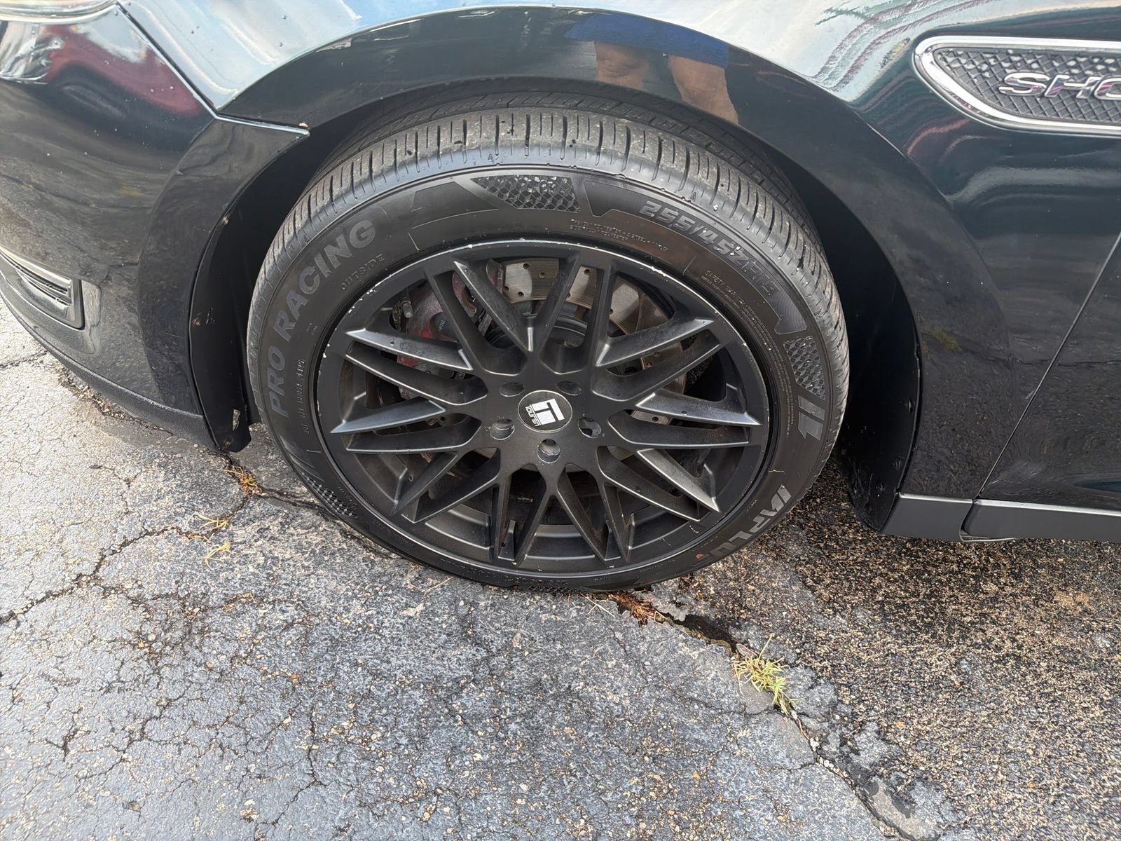Used 2014 Ford Taurus SHO AWD/4WD image 29