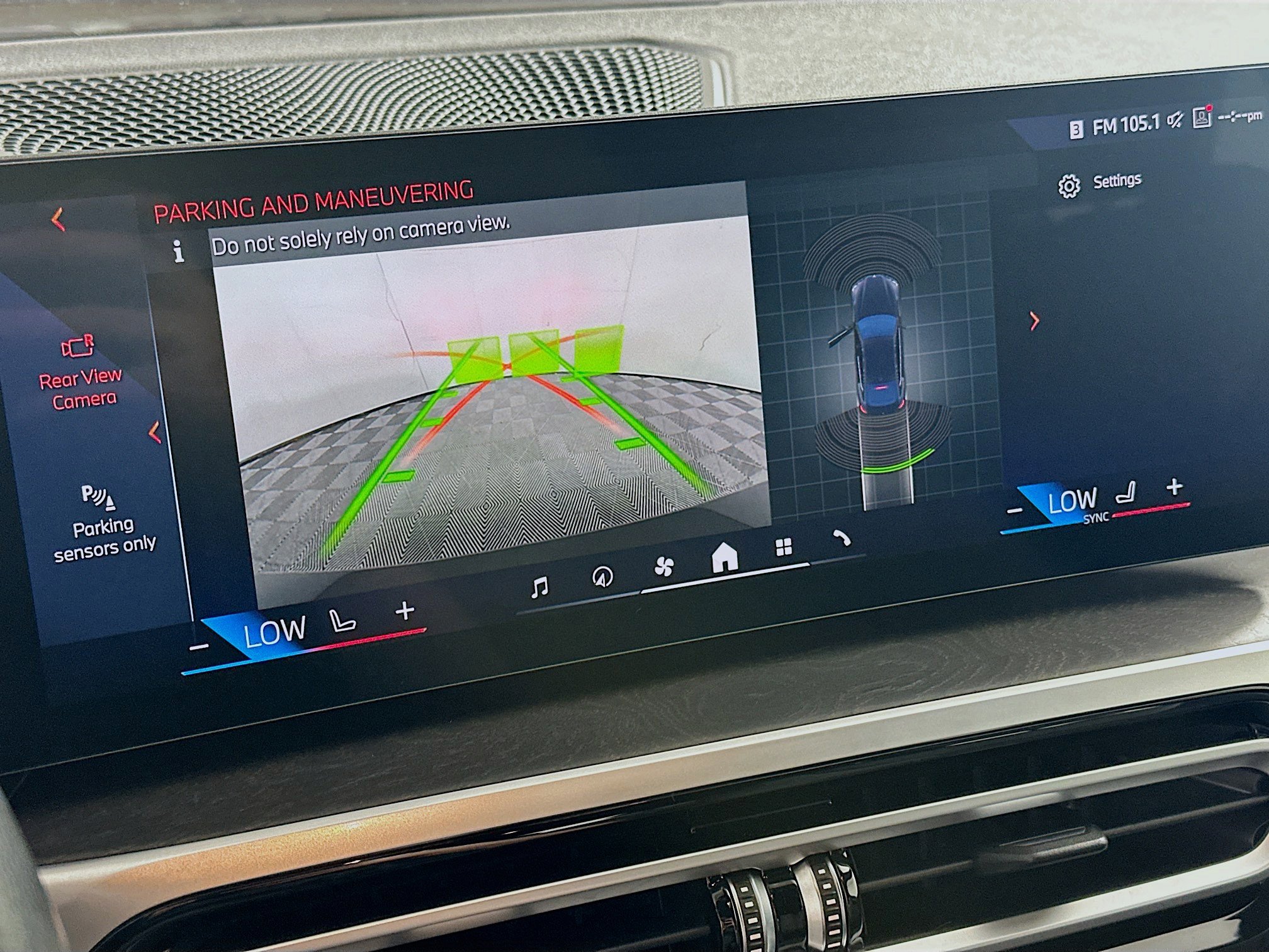 Used 2024 BMW i4 eDrive35 w/ Convenience Package image 23