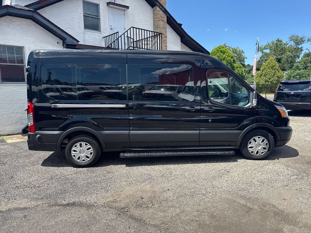 Used 2019 Ford Transit 350 XLT RWD image 4