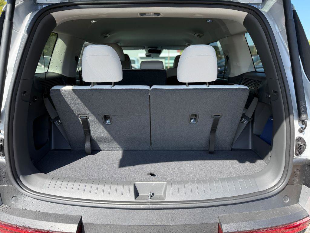 New 2026 Hyundai Santa Fe SE image 5