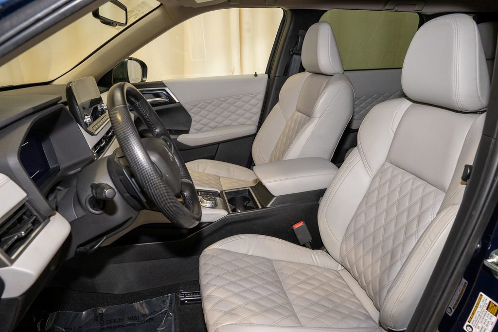 Used 2022 Mitsubishi Outlander SEL image 12