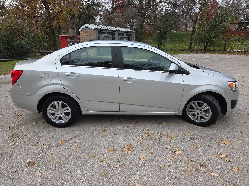 Used 2016 Chevrolet Sonic LT image 7