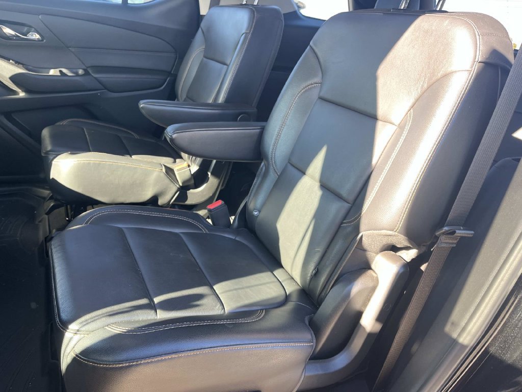 Used 2018 Chevrolet Traverse LT w/ LPO, 'HIT The Road' Package FWD image 23