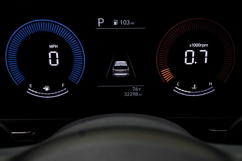 Used 2025 Hyundai Kona SEL image 39