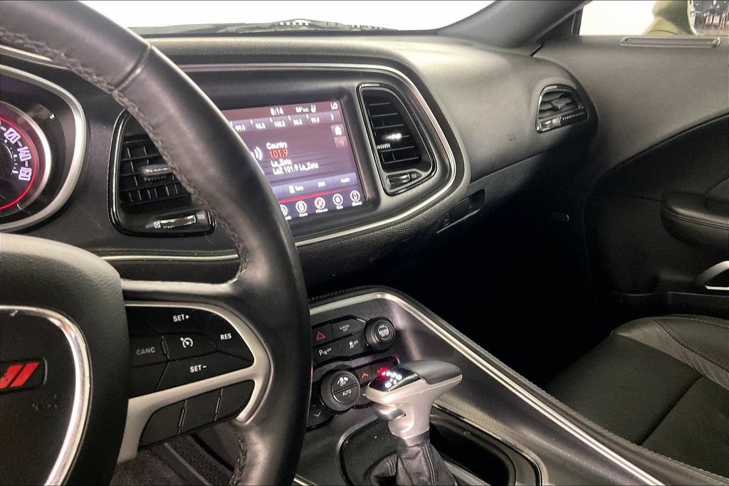 Used 2018 Dodge Challenger SXT Plus RWD image 9