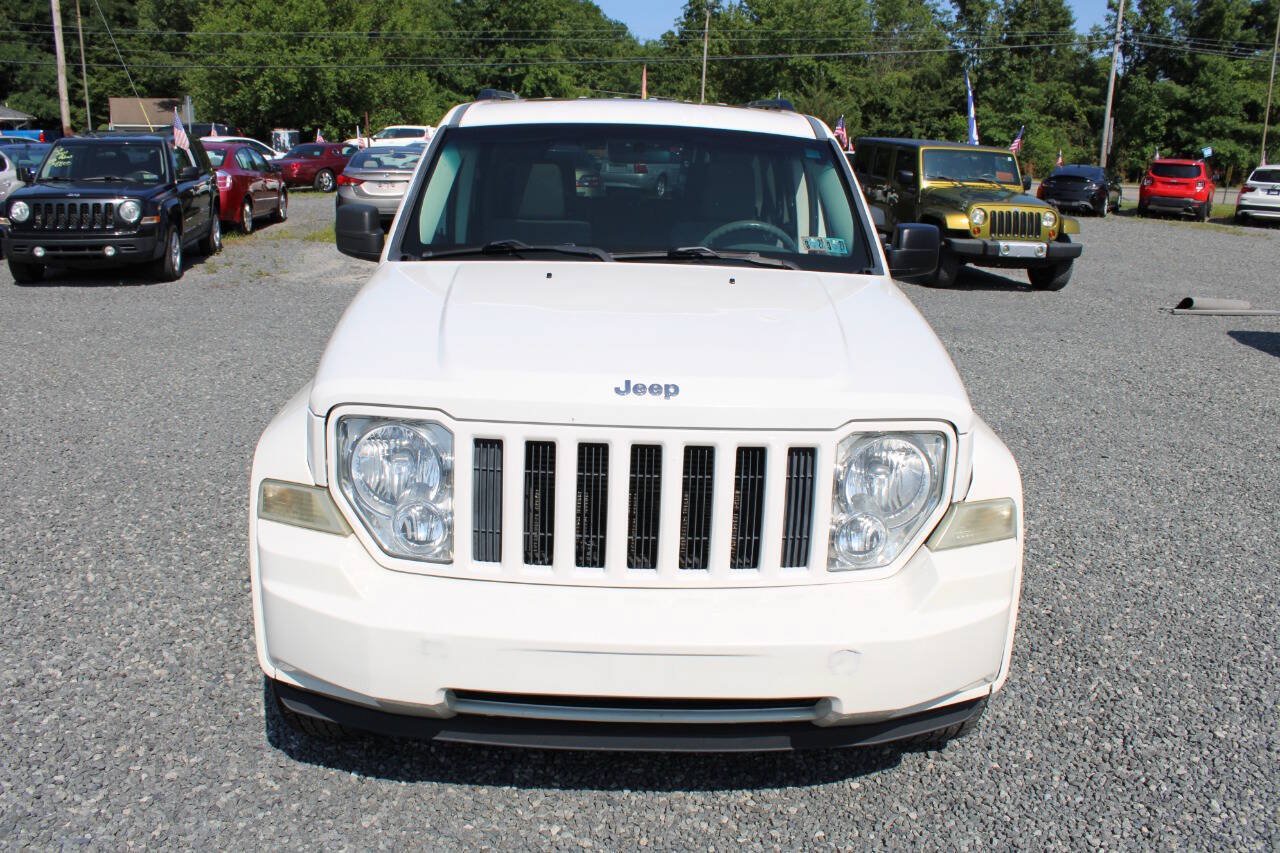 Used 2008 Jeep Liberty Sport w/ Popular Equipment Group AWD/4WD image 3