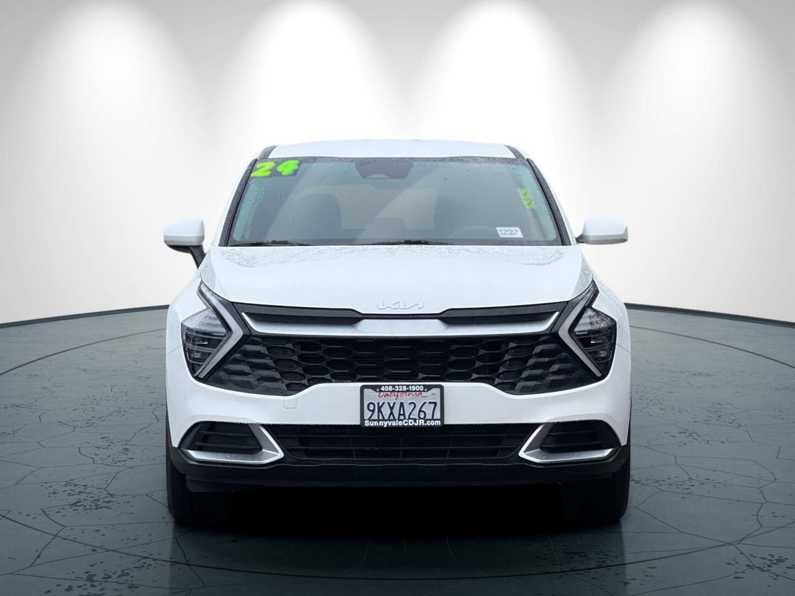 Used 2024 Kia Sportage LX image 9