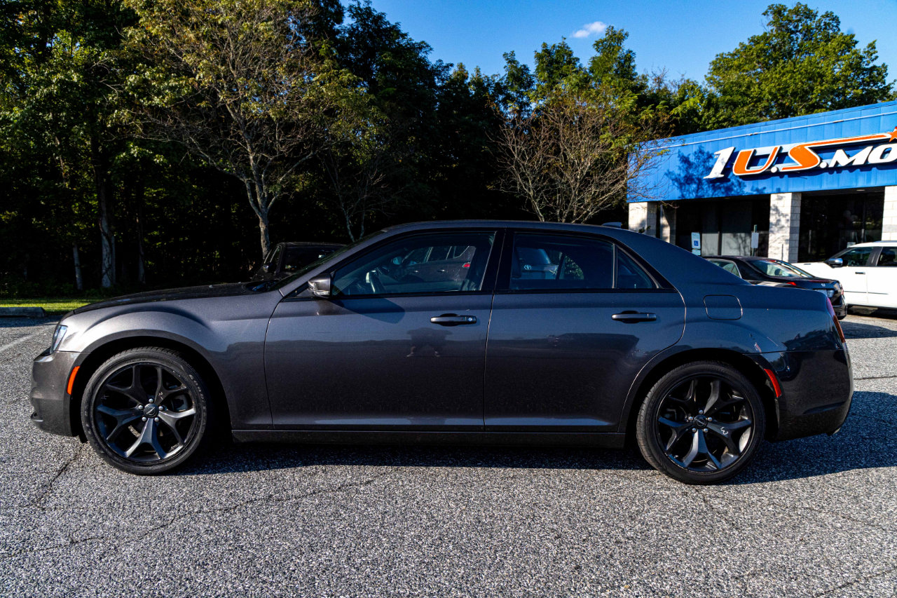Used 2022 Chrysler 300 S image 3