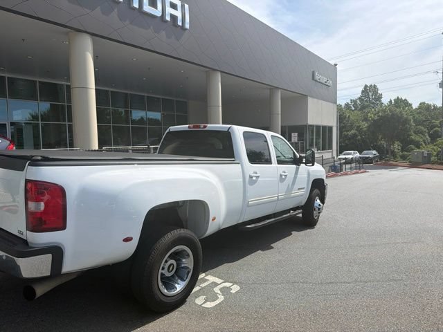 Used 2011 Chevrolet Silverado 3500 LTZ w/ LTZ Plus Package AWD/4WD image 9