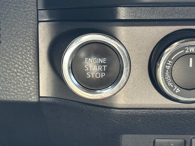 Used 2020 Toyota Tacoma TRD Off-Road w/ Technology Package AWD/4WD image 33