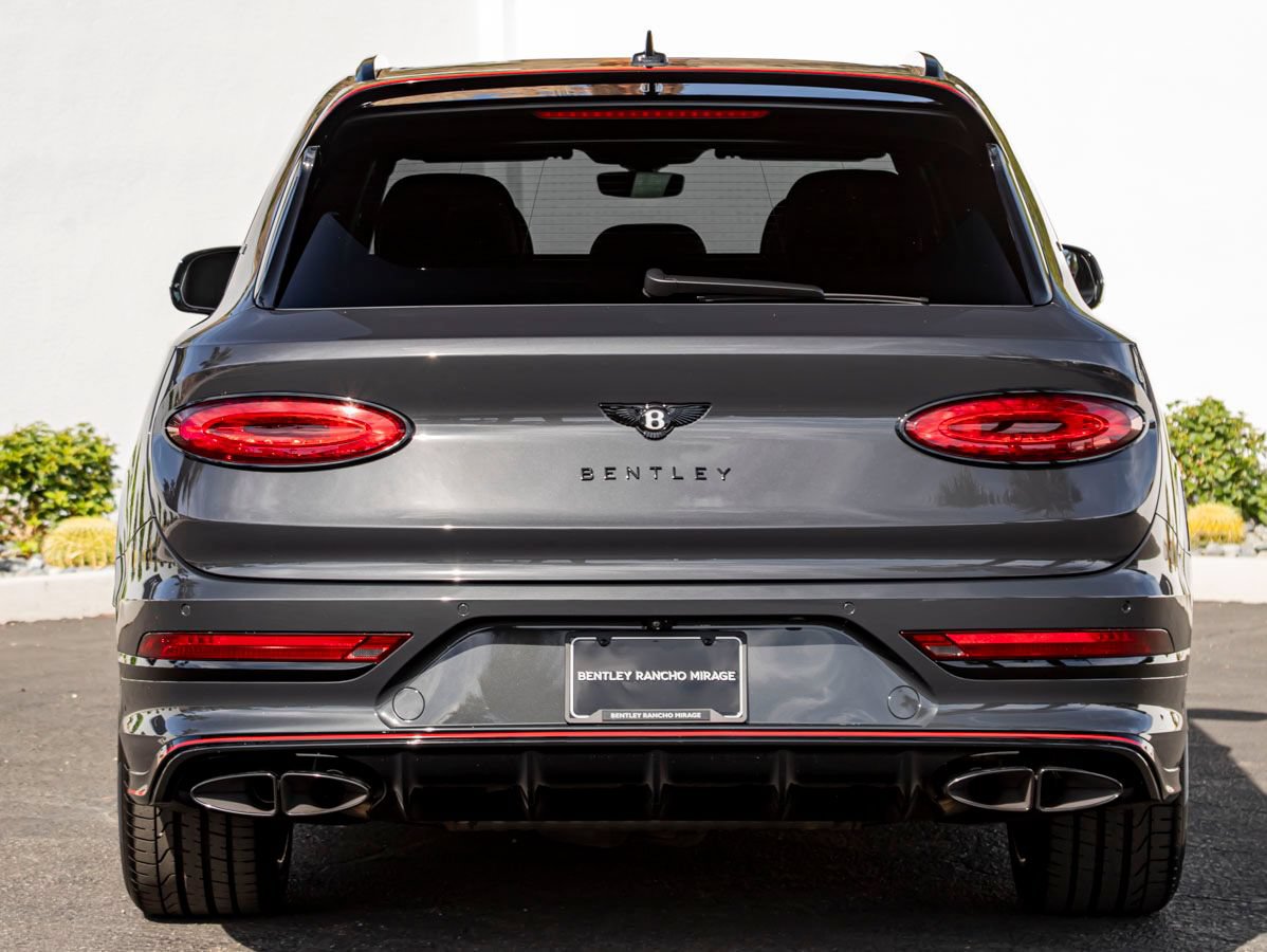 Certified 2025 Bentley Bentayga AWD/4WD image 13