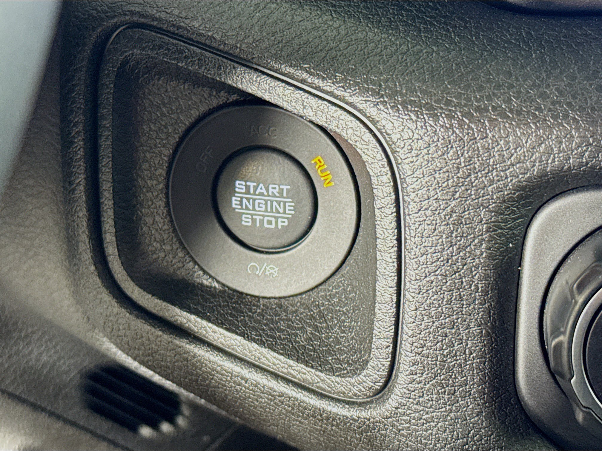Used 2024 Jeep Wrangler Unlimited AWD/4WD image 20