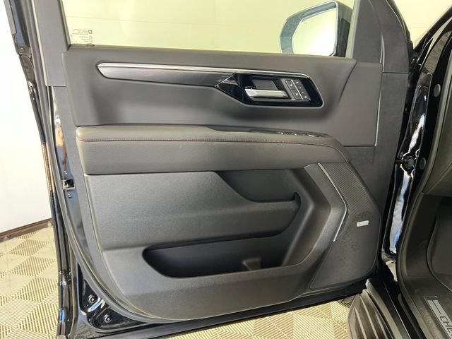 New 2026 Chevrolet Suburban RST w/ Advanced Technology Package AWD/4WD image 10